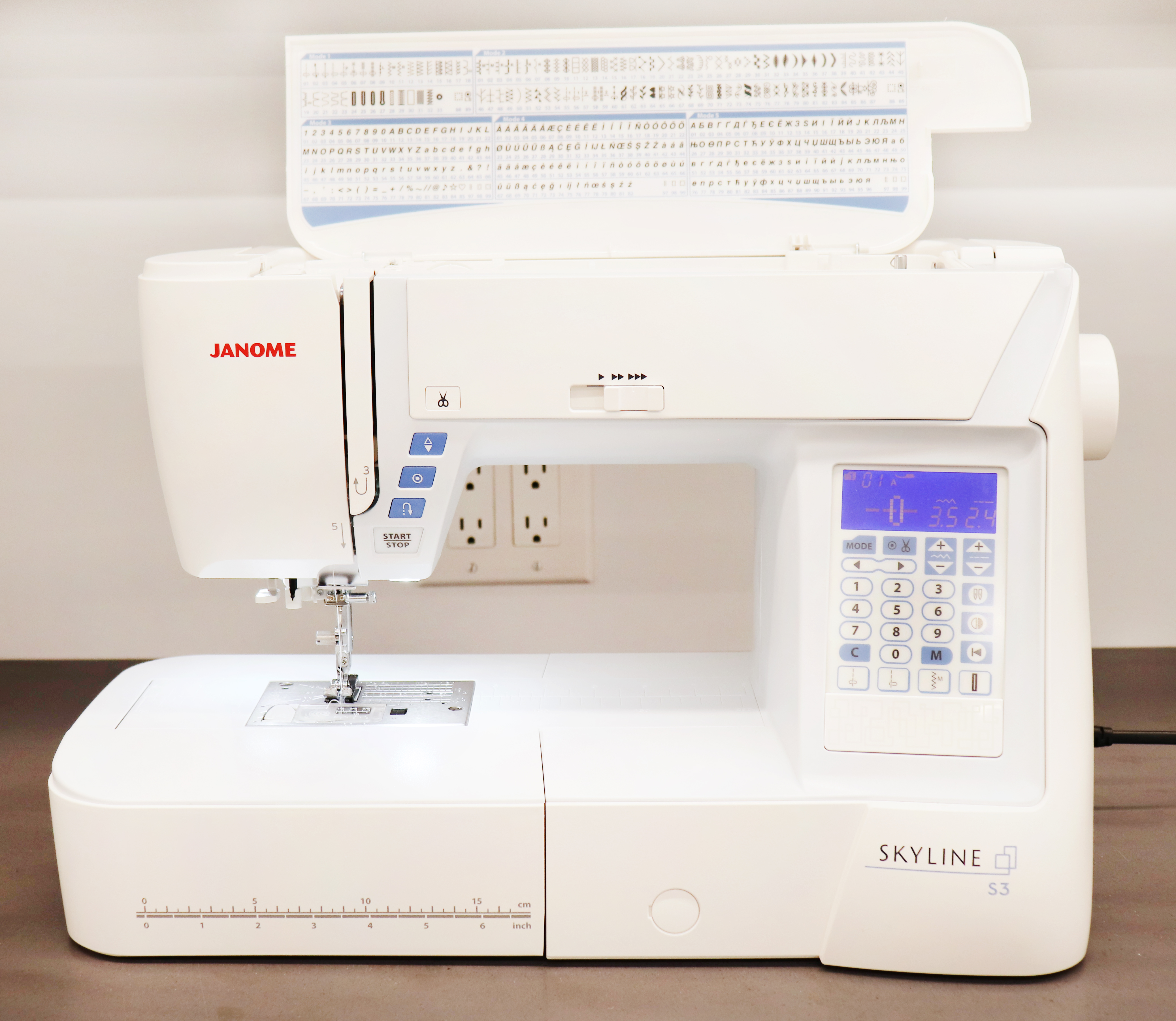 Makerspace sewing machine, a Janome Skyline S3.